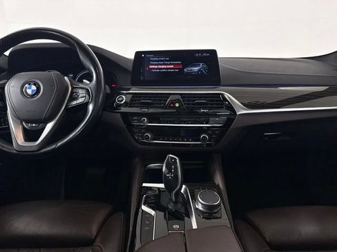 Used 2018 BMW 530e xDrive AWD/4WD image 29