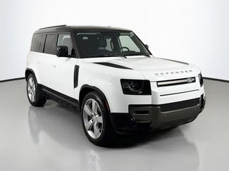 Used 2024 Land Rover Defender 110 X-Dynamic SE AWD/4WD video 3
