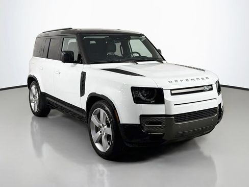 Used 2024 Land Rover Defender 110 X-Dynamic SE AWD/4WD image 3