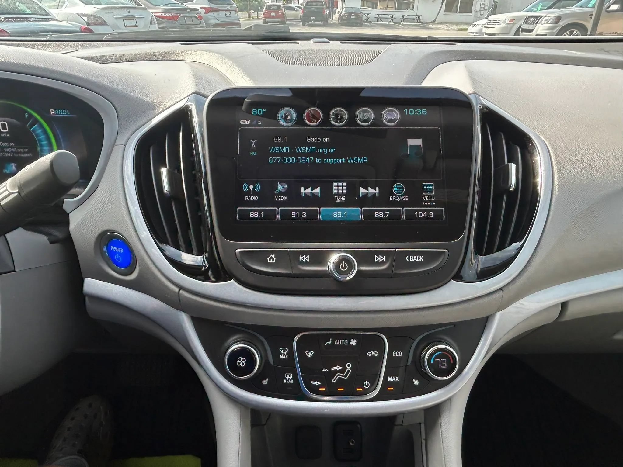 Used 2018 Chevrolet Volt LT w/ Comfort Package FWD image 28
