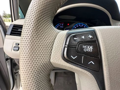 Used 2013 Toyota Sienna XLE w/ Entertainment Pkg FWD image 33