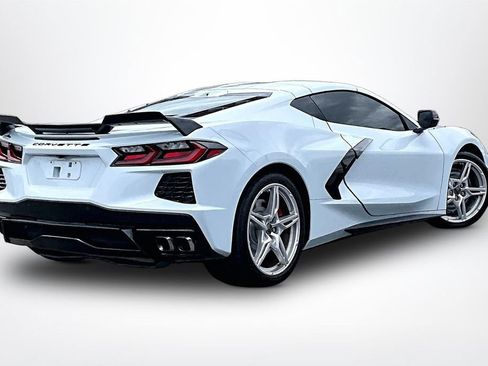 Used 2022 Chevrolet Corvette Stingray Preferred Cpe w/ Z51 Performance Package RWD image 6
