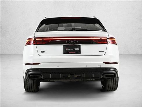 Certified 2025 Audi Q8 Prestige w/ Prestige Package image 7