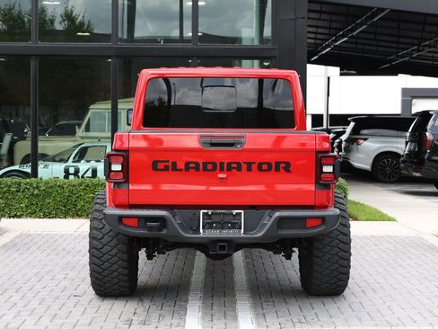 Used 2020 Jeep Gladiator Overland image 7