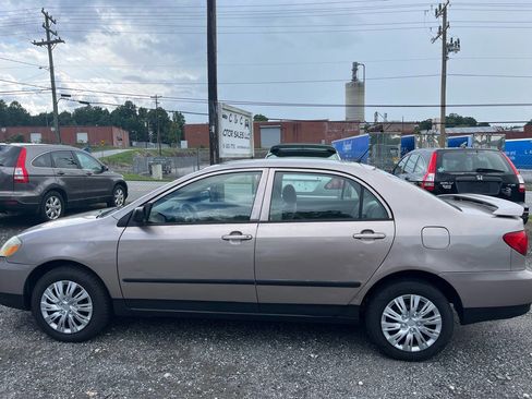 Used 2003 Toyota Corolla CE image 2