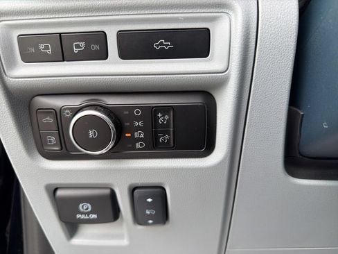 Used 2023 Ford F150 Limited AWD/4WD image 46