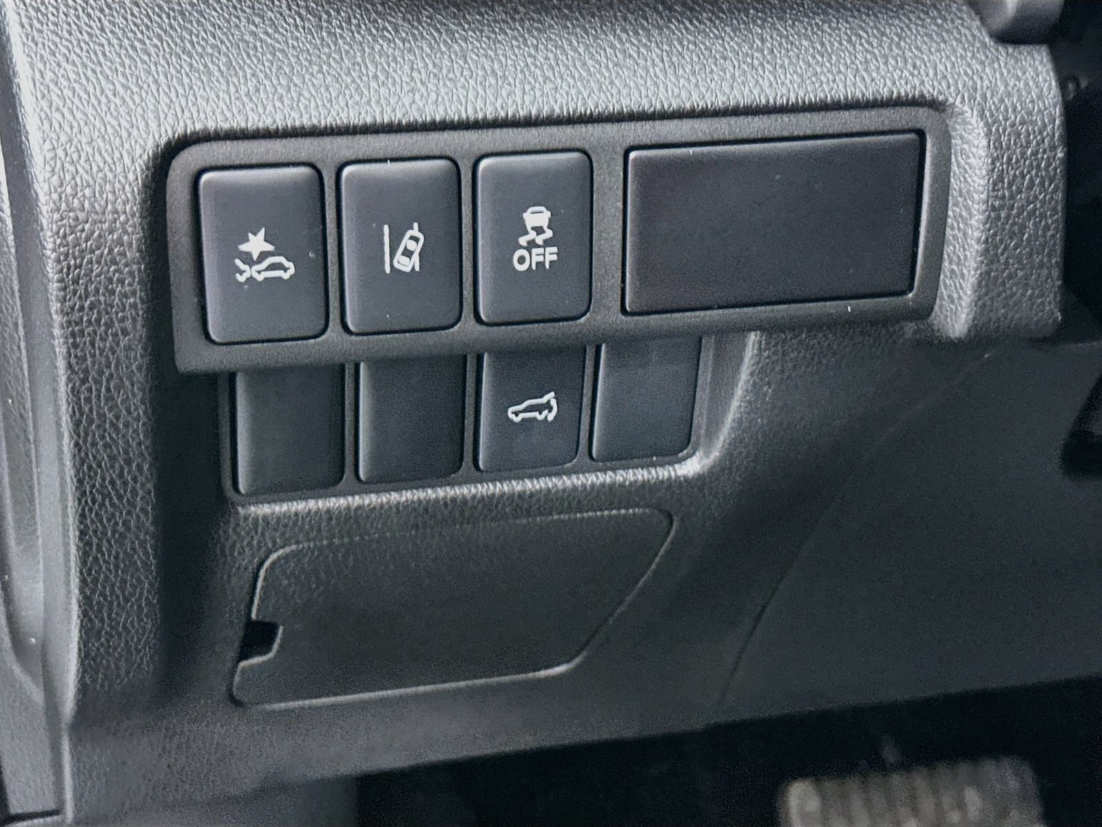 Used 2025 Mitsubishi Eclipse Cross SE AWD/4WD image 10