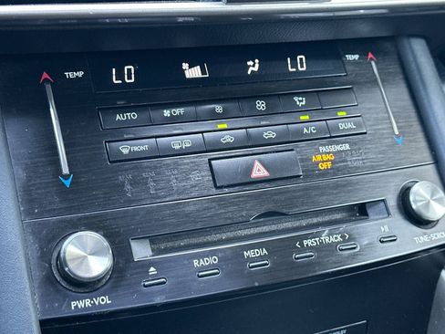 Used 2017 Lexus IS 200t w/ Navigation System Package image 19