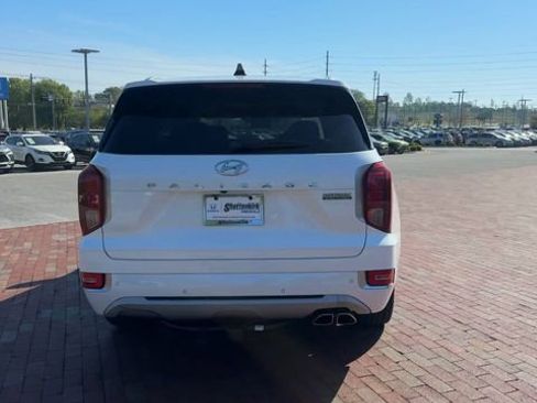 Used 2022 Hyundai Palisade Limited FWD image 9