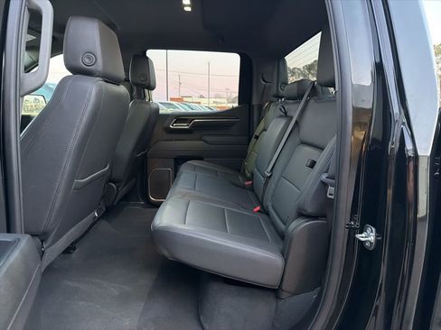 Used 2025 GMC Sierra 1500 SLT image 26