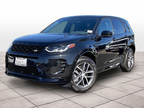 Used 2025 Land Rover Discovery Sport Dynamic SE AWD/4WD image 1