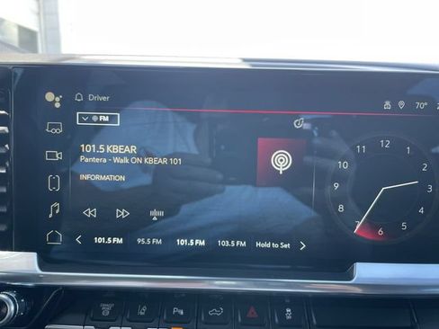 Used 2024 GMC Sierra 2500 SLT w/ SLT Convenience Package AWD/4WD image 16