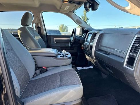 Used 2017 RAM 1500 Big Horn RWD image 10