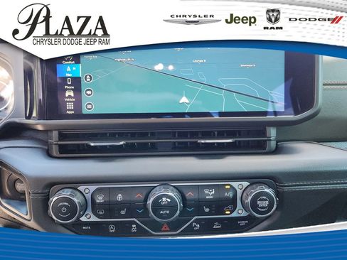 Certified 2024 Jeep Gladiator Mojave AWD/4WD image 21