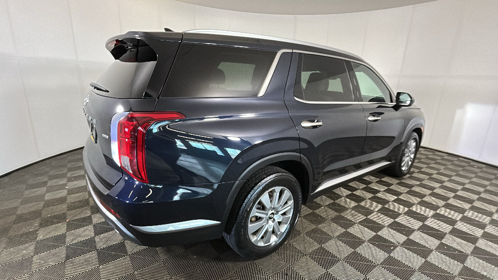 Used 2025 Hyundai Palisade SEL AWD/4WD image 3