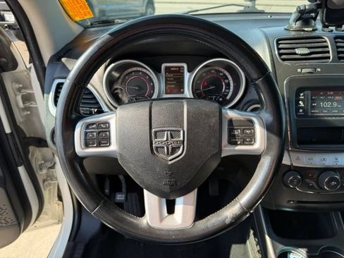 Used 2018 Dodge Journey SE w/ Connectivity Group FWD image 17
