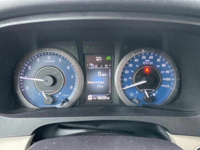 Used 2019 Toyota Sienna XLE FWD image 9