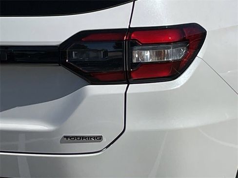 New 2025 Honda Pilot Touring image 7