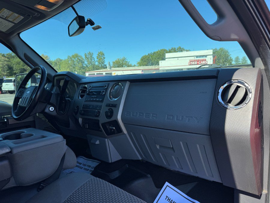 Used 2016 Ford F250 XLT w/ Camper Package AWD/4WD image 19