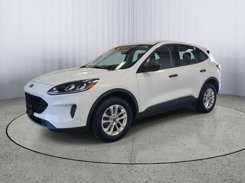 Certified 2022 Ford Escape S AWD/4WD image 2