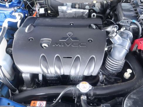 Used 2017 Mitsubishi Lancer ES FWD image 39