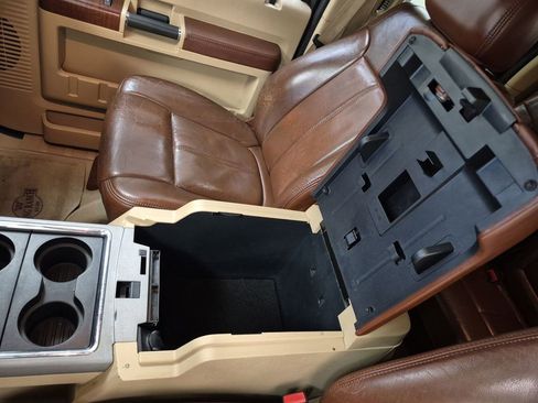 Used 2013 Ford F250 King Ranch w/ King Ranch w/Chrome Pkg image 36