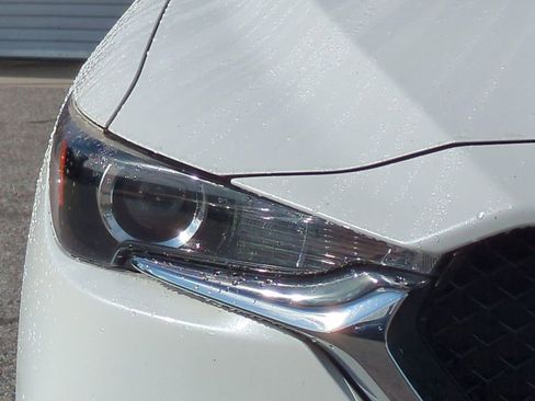 Used 2020 MAZDA CX-5 Touring image 10