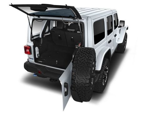 Used 2024 Jeep Wrangler Unlimited Rubicon 4xe w/ Technology Group AWD/4WD image 7