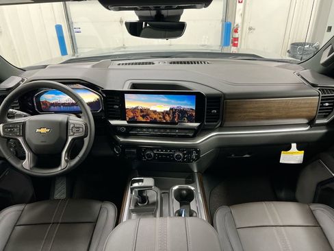 New 2026 Chevrolet Silverado 1500 High Country w/ Technology Package AWD/4WD image 10
