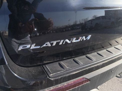 Used 2025 Ford Explorer Platinum w/ LUX Leather Package image 20