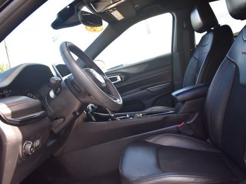 Used 2024 Jeep Compass Trailhawk AWD/4WD image 24