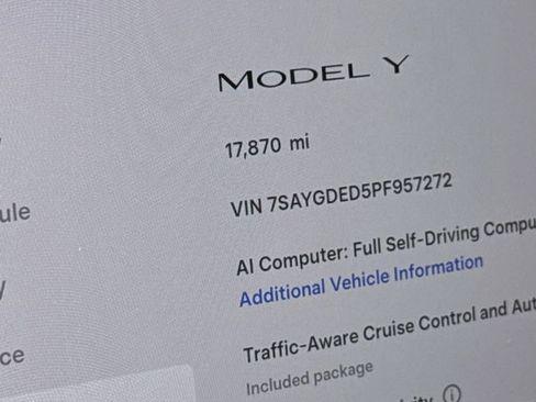 Used 2023 Tesla Model Y 2WD image 27
