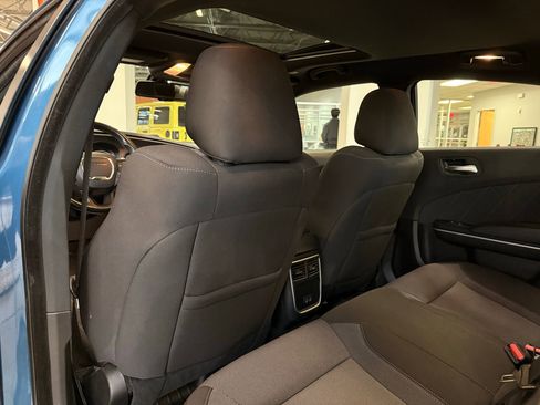 Used 2022 Dodge Charger SXT w/ Navigation & Travel Group image 30