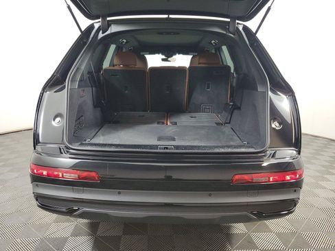Used 2023 Audi Q7 3.0T Premium Plus AWD/4WD image 9