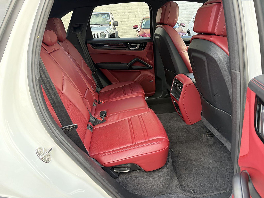 Used 2019 Porsche Cayenne AWD/4WD image 27