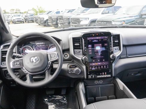 New 2027 RAM 1500 4x4 Crew Cab image 13