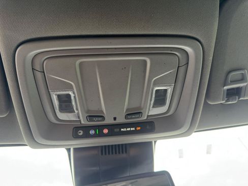 Used 2024 GMC Sierra 1500 SLT AWD/4WD image 28