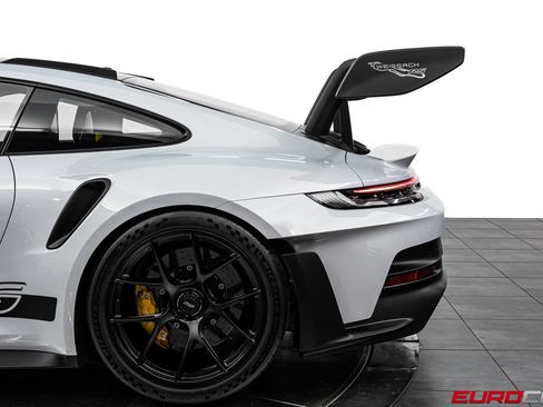 Used 2025 Porsche 911 GT3 RS RWD image 18