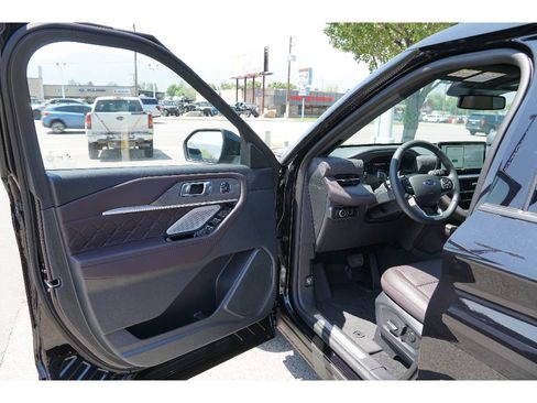 New 2026 Ford Explorer Platinum w/ LUX Leather Package AWD/4WD image 6