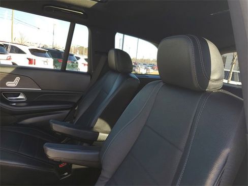 Used 2022 Mercedes-Benz GLS 450 4MATIC image 35