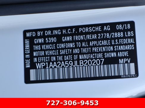 Used 2018 Porsche Macan AWD/4WD image 29