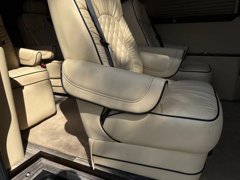 Used 2019 Mercedes-Benz Sprinter 170 image 45