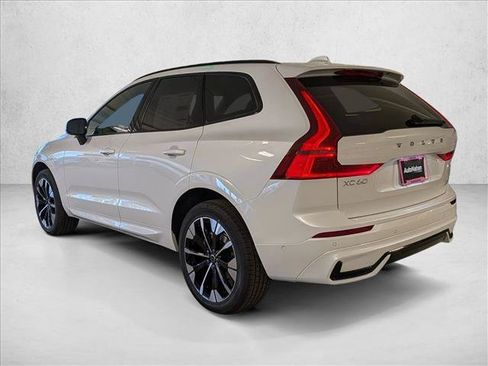 Used 2026 Volvo XC60 B5 Plus w/ Climate Package AWD/4WD image 9