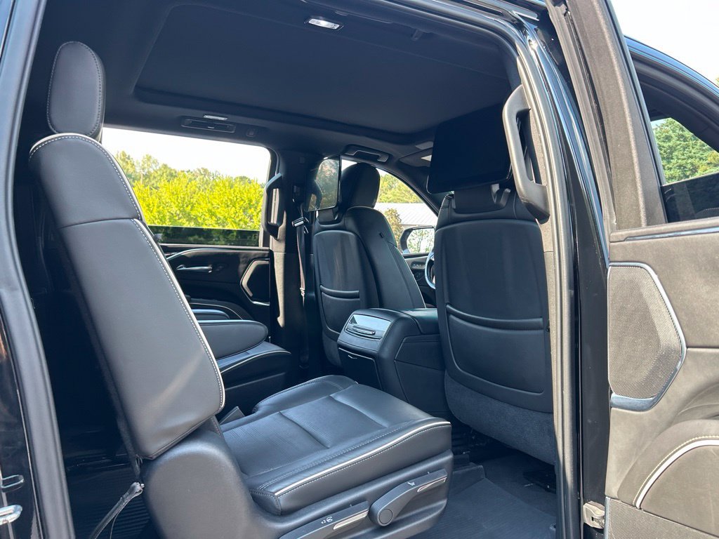 Used 2021 Cadillac Escalade ESV Premium Luxury w/ LPO, Radiant Package AWD/4WD image 50