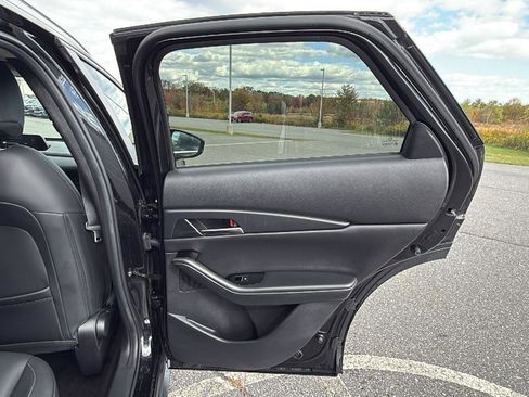 Used 2024 MAZDA CX-30 AWD 2.5 S w/ Preferred Package image 18