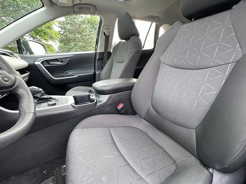 Used 2024 Toyota RAV4 XLE w/ Convenience Package AWD/4WD image 12