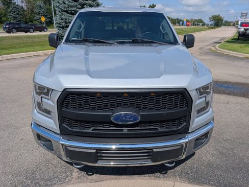Used 2016 Ford F150 XLT w/ Equipment Group 302A Luxury AWD/4WD image 4