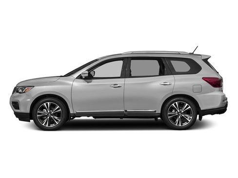 Used 2017 Nissan Pathfinder Platinum w/ Cargo Package AWD/4WD image 4