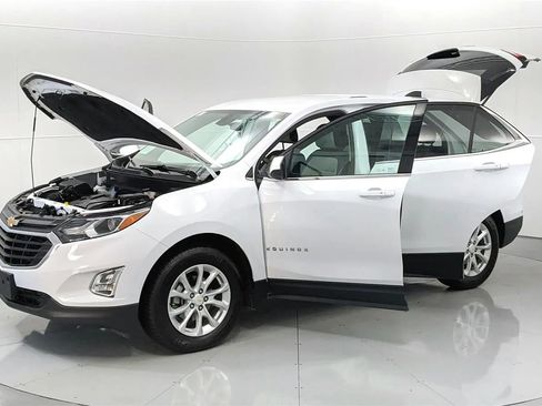Used 2019 Chevrolet Equinox LT image 11