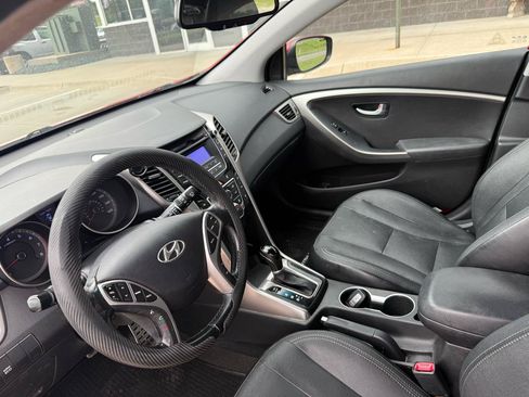 Used 2013 Hyundai Elantra GT w/ Touch & Go Pkg FWD image 12